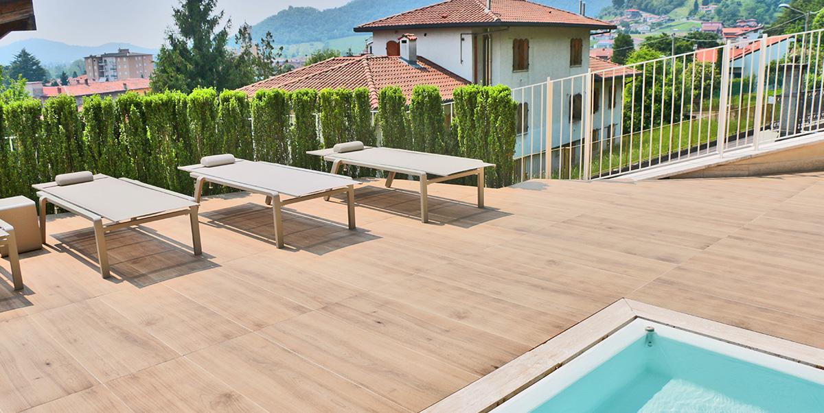 Gres spessorato WOOD HARENA HOLZ NOCE 20x120x1 cm