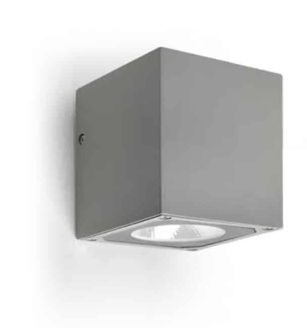 BOXER - Lampada a parete con sagomatura del fascio di emissione