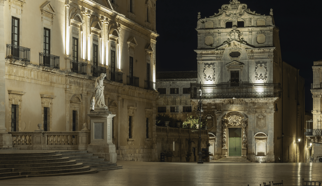 FUNKY - Proiettore per Esterno - Tre Potenze disponibili - Colore Nero o Argento