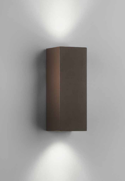 MARK - Lampada ad una o due emissioni luminose - Colori Grigio, Bianco e Ruggine