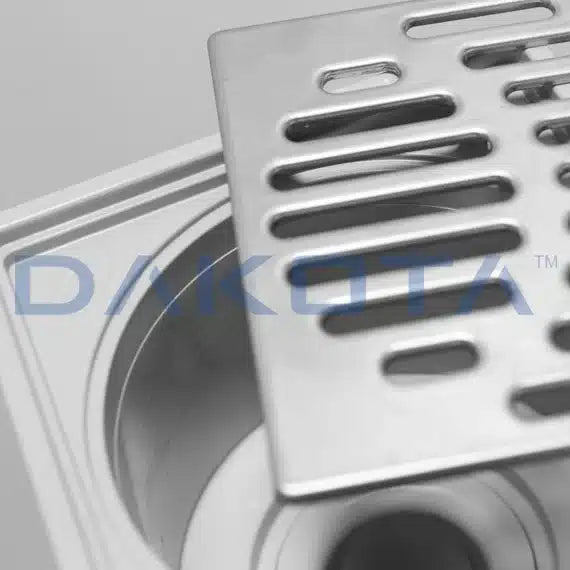 Chiusino Telescopico (Telaio e Griglia Inox) a scarico laterale - 150x150 mm - venduto in Blister
